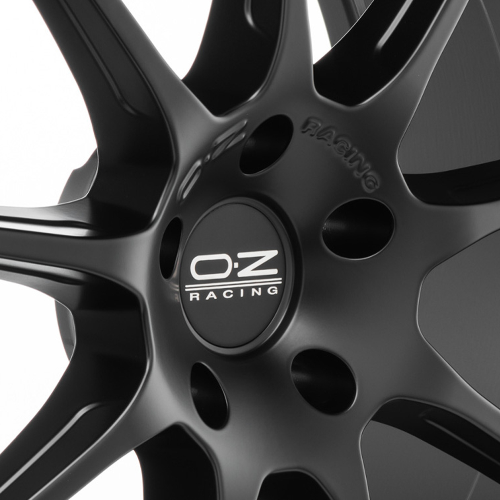 18 Inch OZ Racing Omnia Matt Black Alloy Wheels