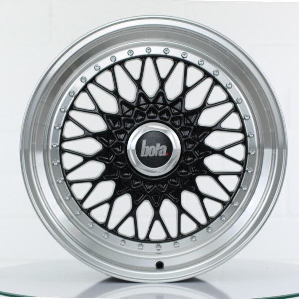 18 Inch Bola TX09 Black Alloy Wheels