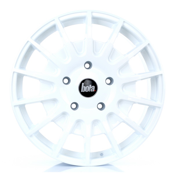 20 Inch Bola B21 White Alloy Wheels